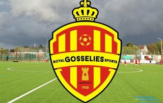 Logo Royal Gosselies Sports sur terrain de foot
