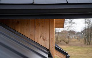 zinguerie et façade en bois