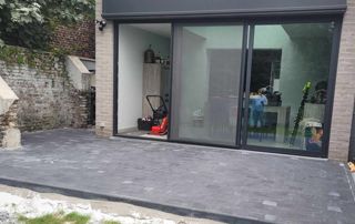 terrasse en pavés béton