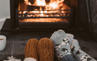 chaussettes devant poele